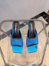 Picture of Versace Shoes _SKUVersacesz35-407CMF020220403